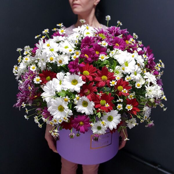 Коробка с хризантемами «Чудо» Доставка цветов в Новосибирске 5