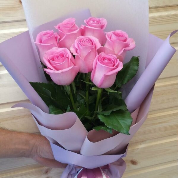 7 розовых роз в красивом оформлении+БЕСПЛАТНАЯ ДОСТАВКА Доставка цветов в Новосибирске 2